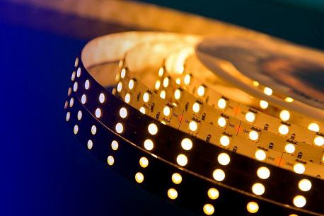 Изображение Светодиодная влагозащищенная лента DesignLed 28,8W/m 120LED/m 5050SMD теплый белый 5M 000523