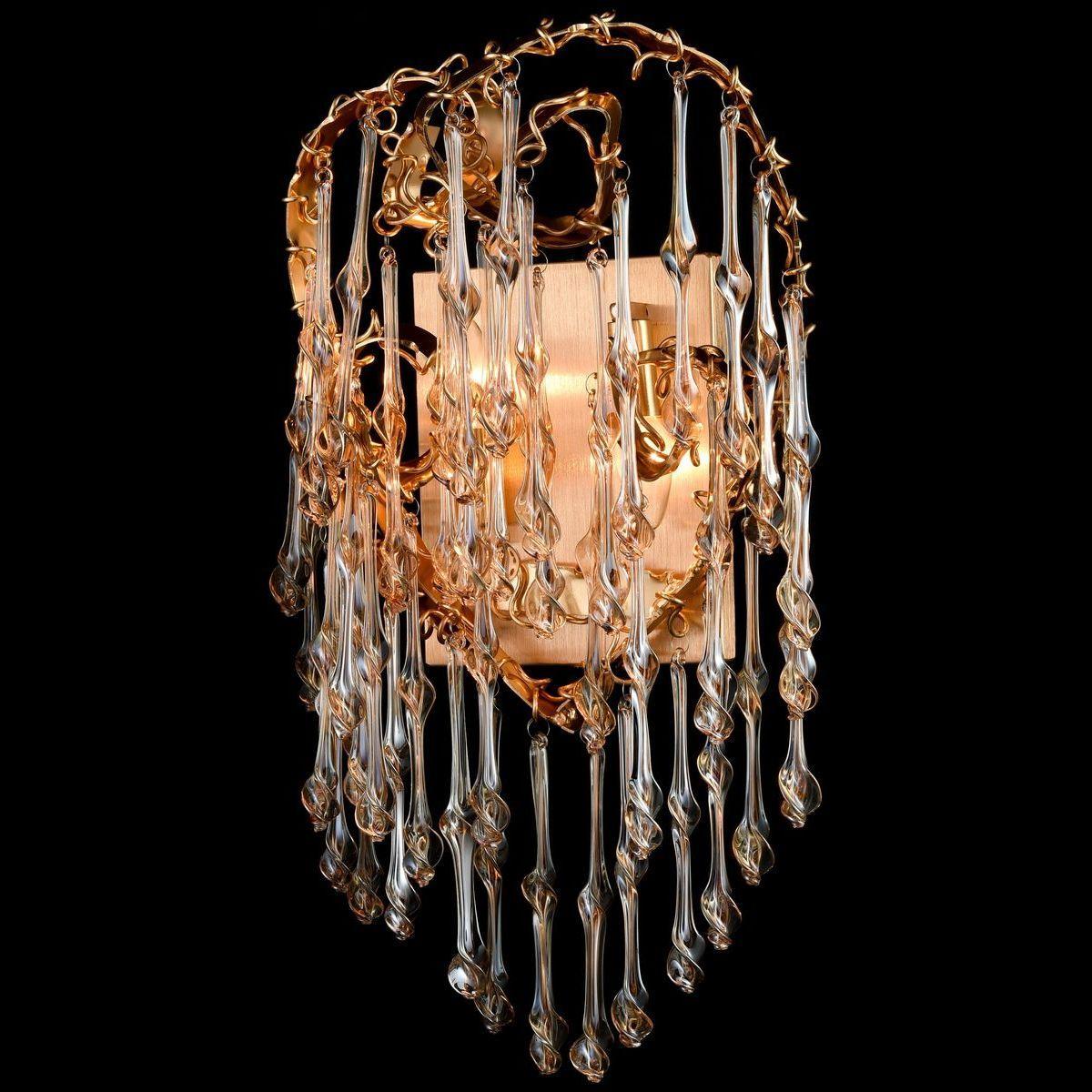 Изображение Настенный светильник Wertmark Amalia WE187.02.301